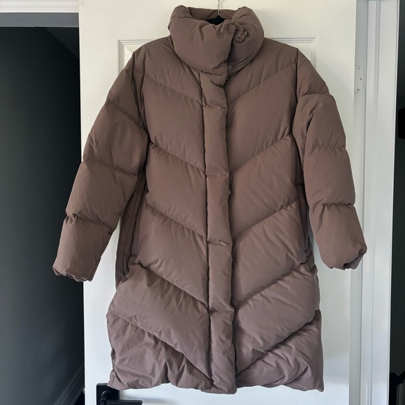 Aritzia coat - Picture 5 of 7